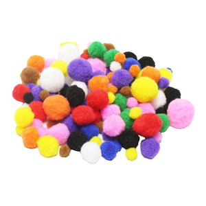 300 POMPONS TAILLES ET COLORIS ASSORTIS